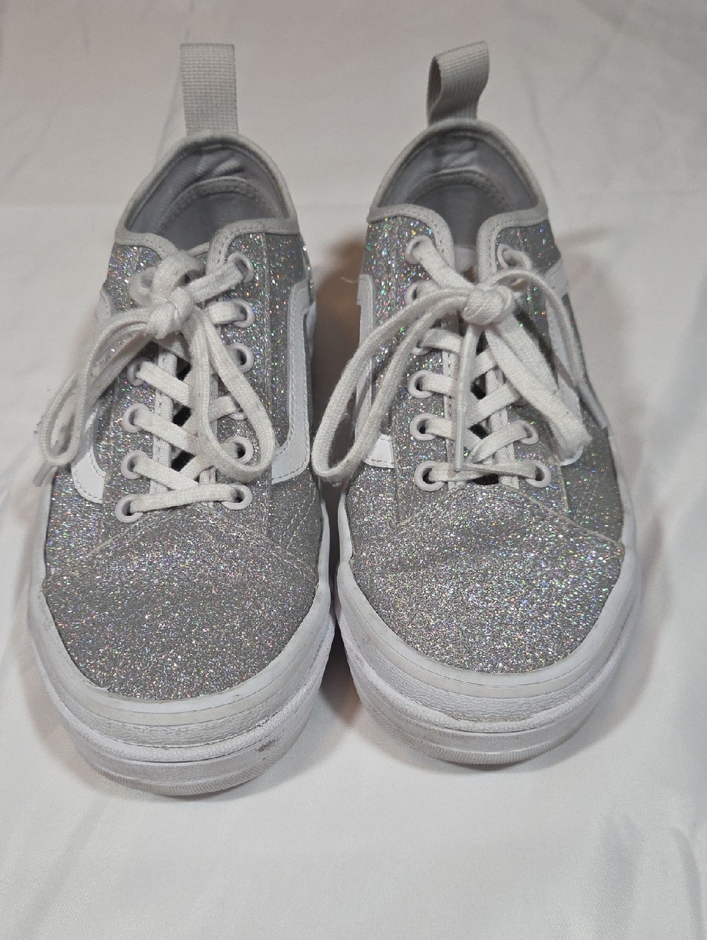 Vans Women's Sentry Old Skool lace-up sneakers silver glitter Size 7